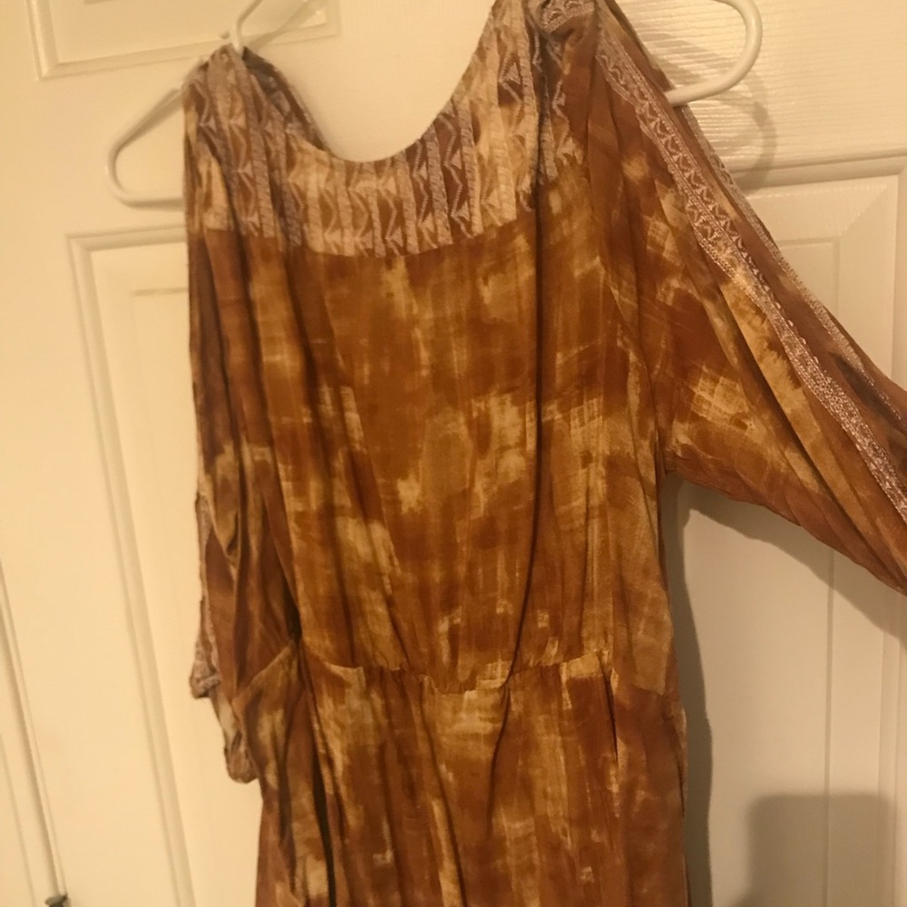 Open sleeve top